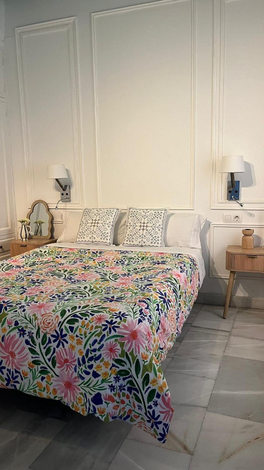 Apartamento En Casco Antiguo - Plaza De La Gavidia Siviglia Esterno foto